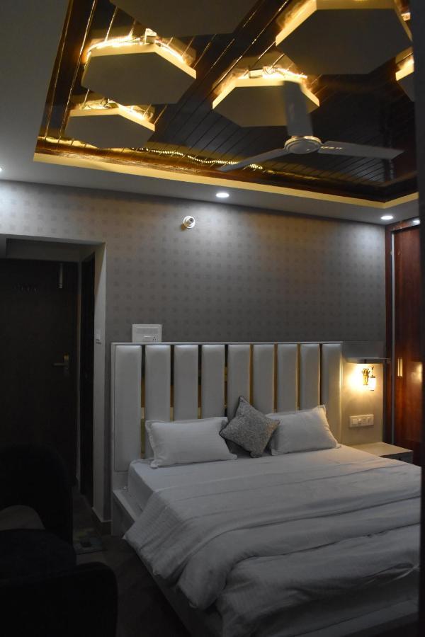 Hotel Lilac Doors باتنا المظهر الخارجي الصورة