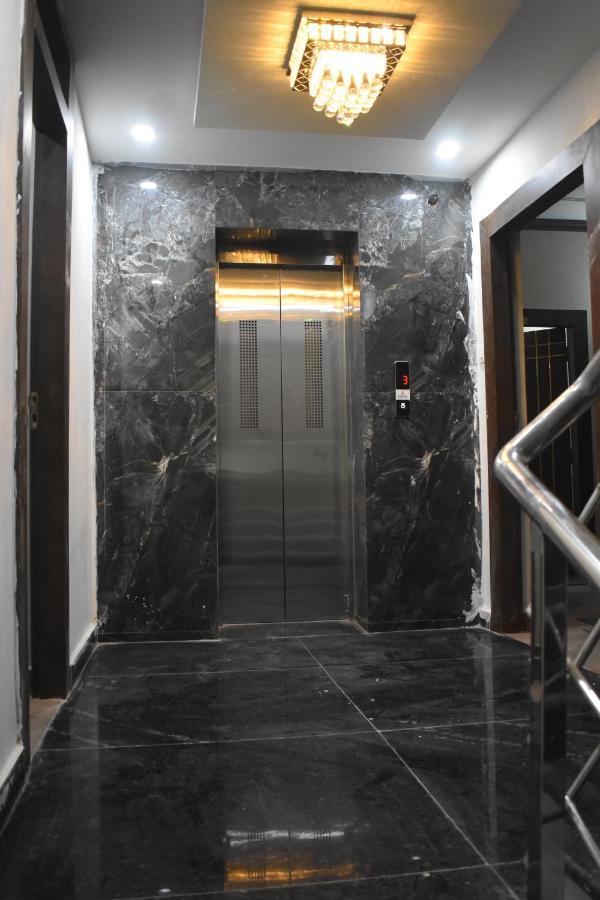 Hotel Lilac Doors باتنا المظهر الخارجي الصورة
