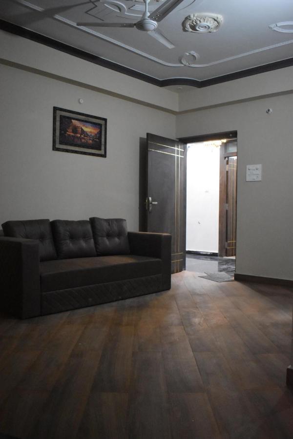Hotel Lilac Doors باتنا المظهر الخارجي الصورة