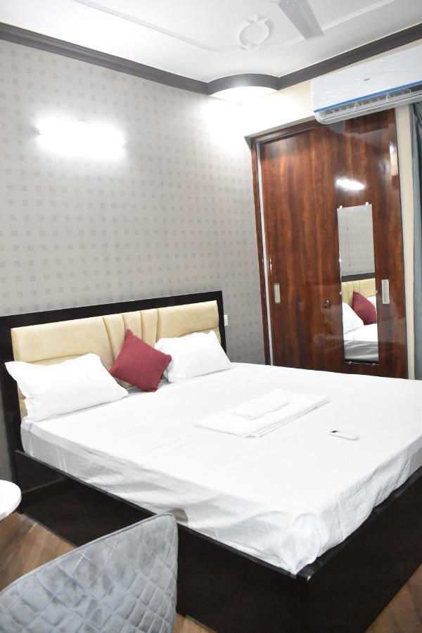 Hotel Lilac Doors باتنا المظهر الخارجي الصورة