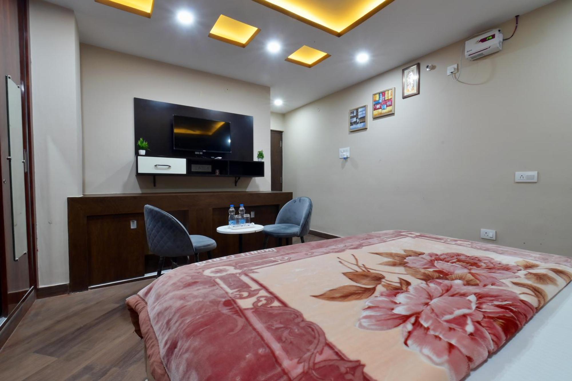 Hotel Lilac Doors باتنا المظهر الخارجي الصورة